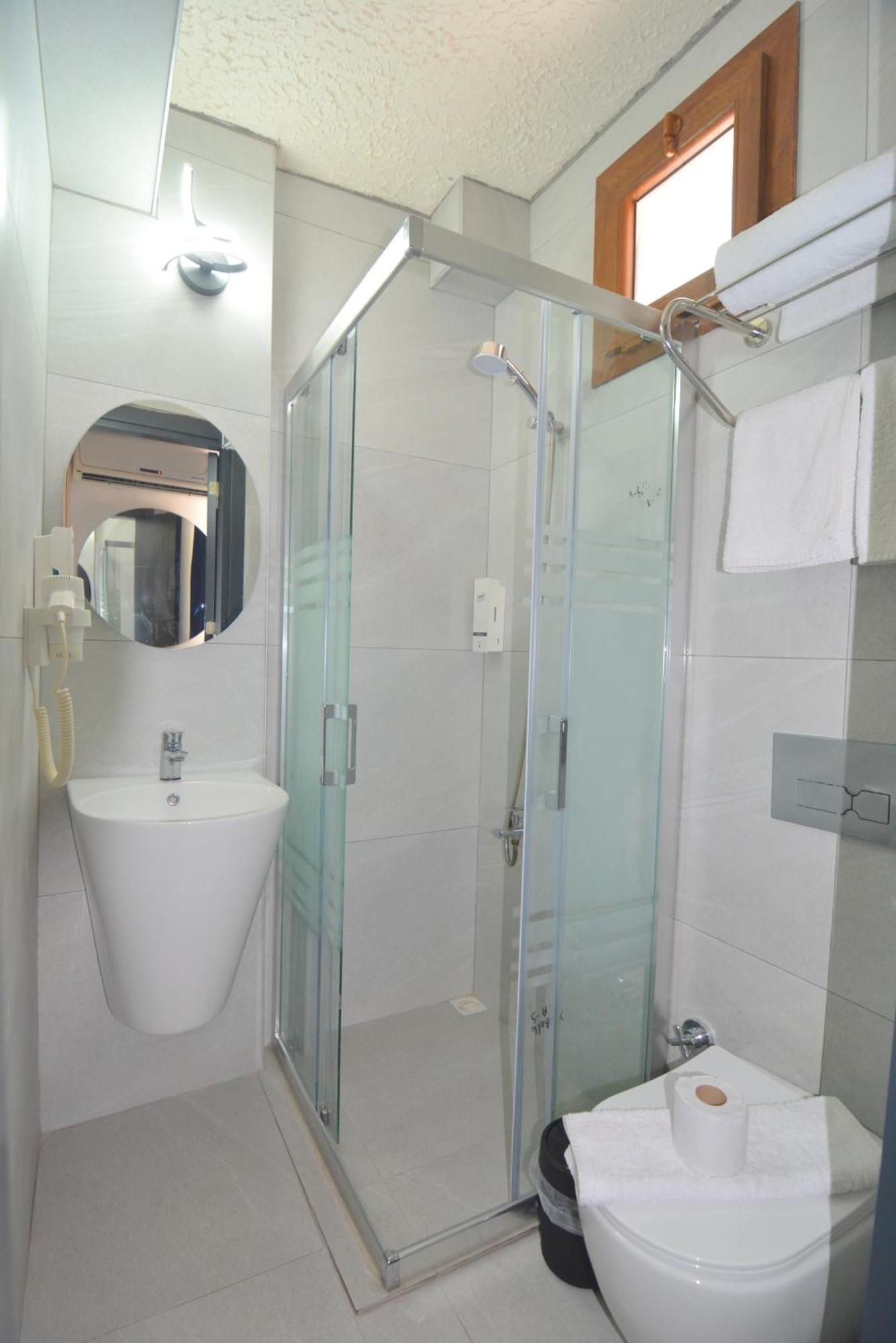 Ados Hotel Çeşme Oda fotoğraf